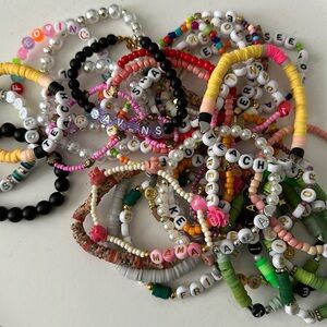 Set of 10 customized friendship bracelets